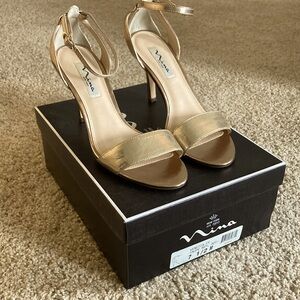 NINA GOLD VENETIA sandals